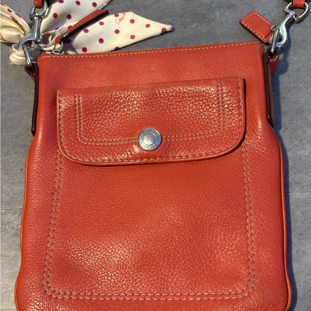 Coach • Pebbled Crossbody Bag - Picture 3 of 12